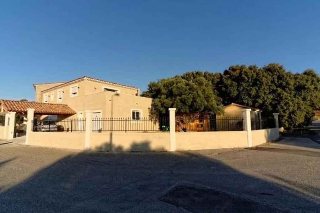 Le Chalet Sous L'Olivier Boulbon Esterno foto